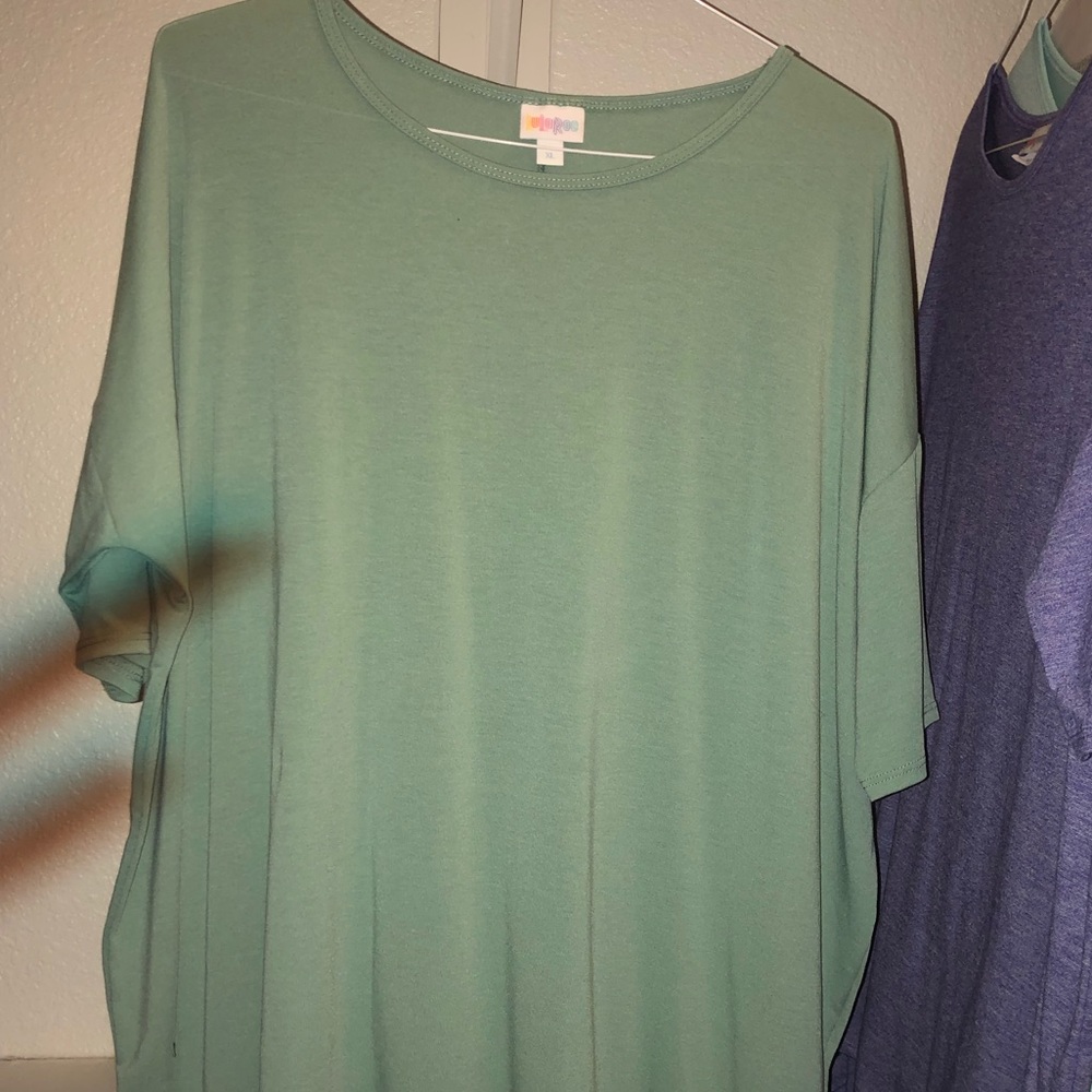 XL LuLaRoe top